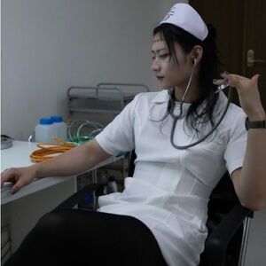 Meet your Posher, Naxime